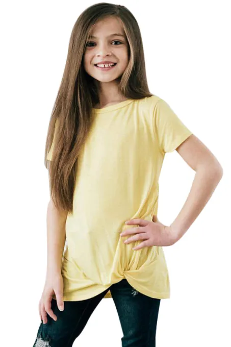 黄色褶裥女孩短袖T恤