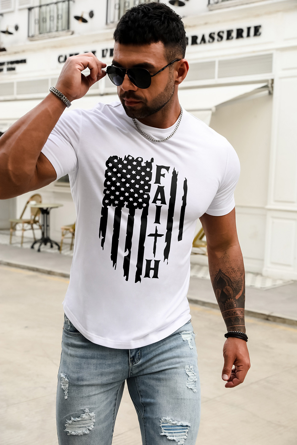 白色 FAITH 美国国旗印花修身男士图案 T 恤 MC2521222