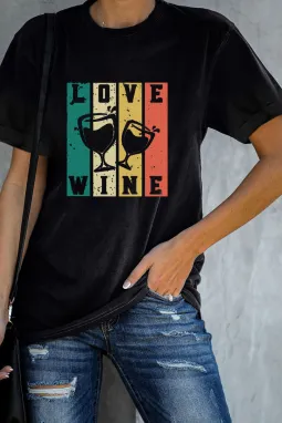 黑色 LOVE WINE 高脚杯印花短袖图案 T 恤