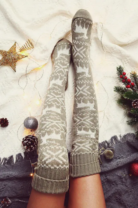 灰色圣诞图案针织过膝长袜