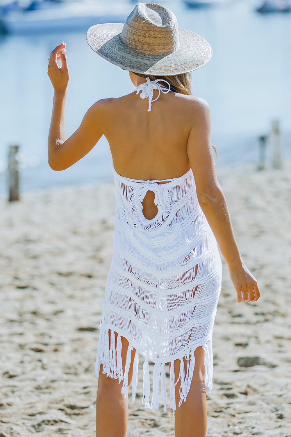 白色镂空钩针流苏沙滩罩衫 LC421560
