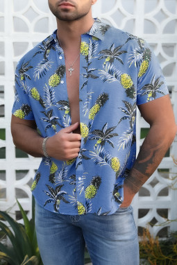 天蓝色男式夏威夷印花短袖衬衫