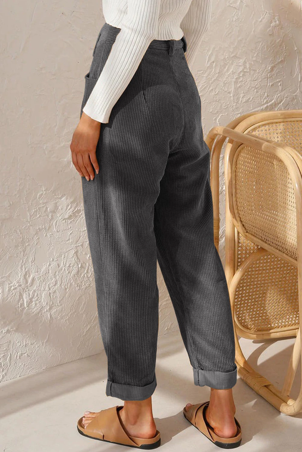 灰色灯芯绒高腰直筒裤 LC7711218