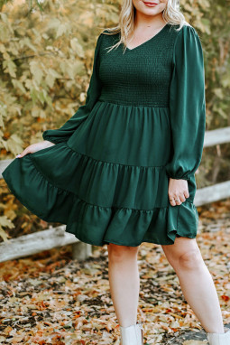 绿色加大码泡泡袖抽褶分层连衣裙