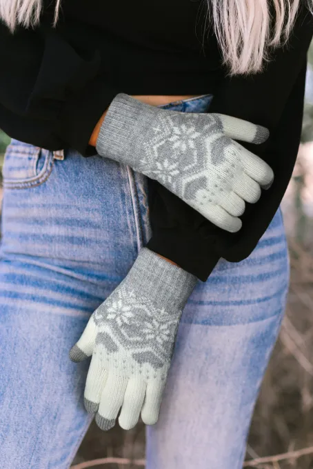 灰色几何雪花图案针织圣诞手套