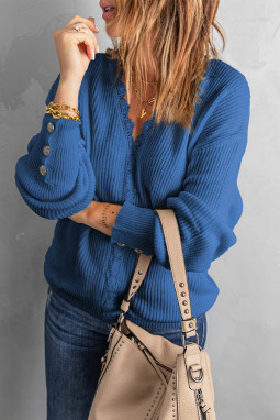 蓝色蕾丝 V 领针织套头毛衣