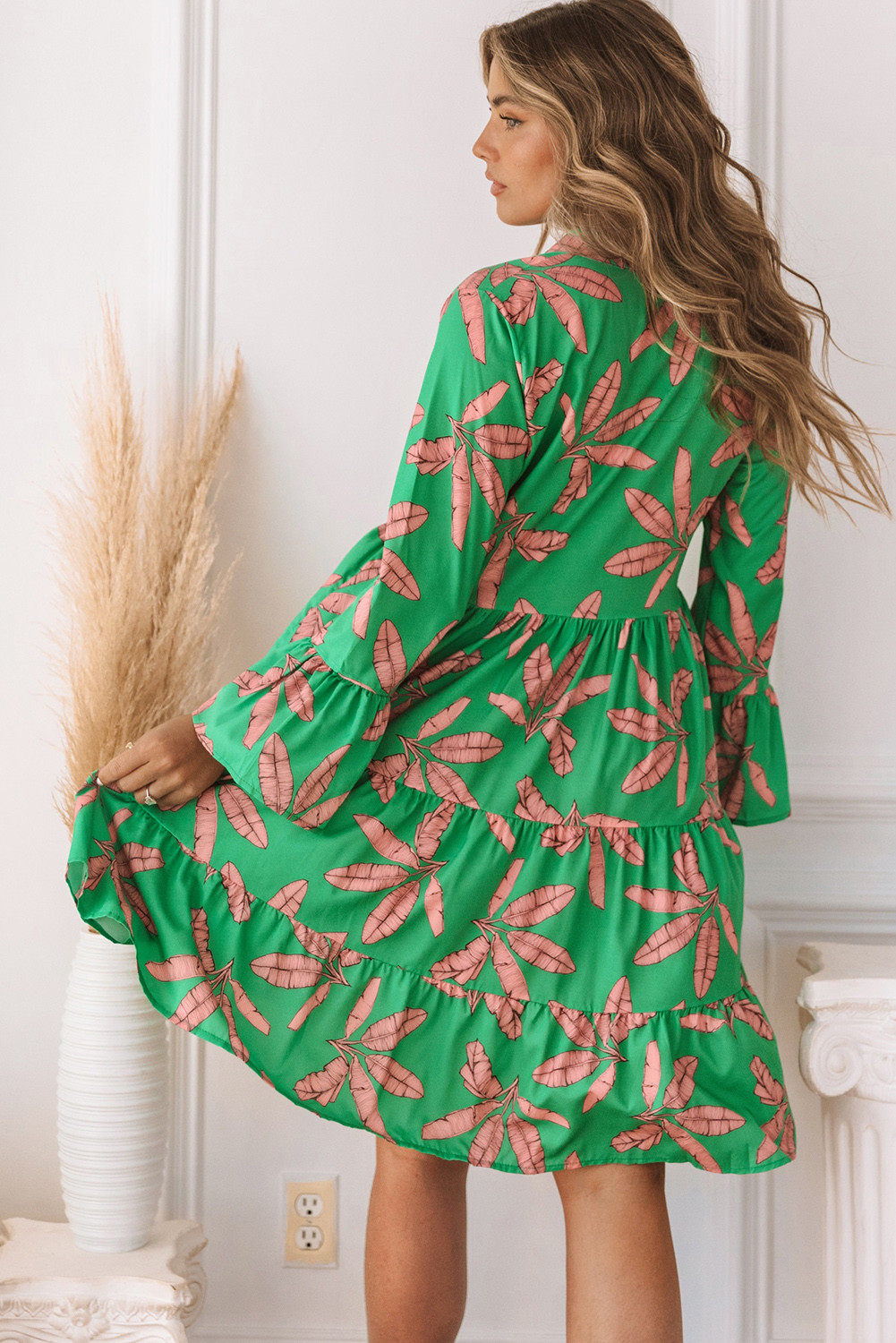 绿色叶子印花荷叶袖层叠连衣裙 LC6113212