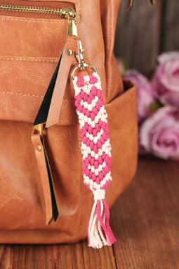 粉色情人节心形编织钥匙链