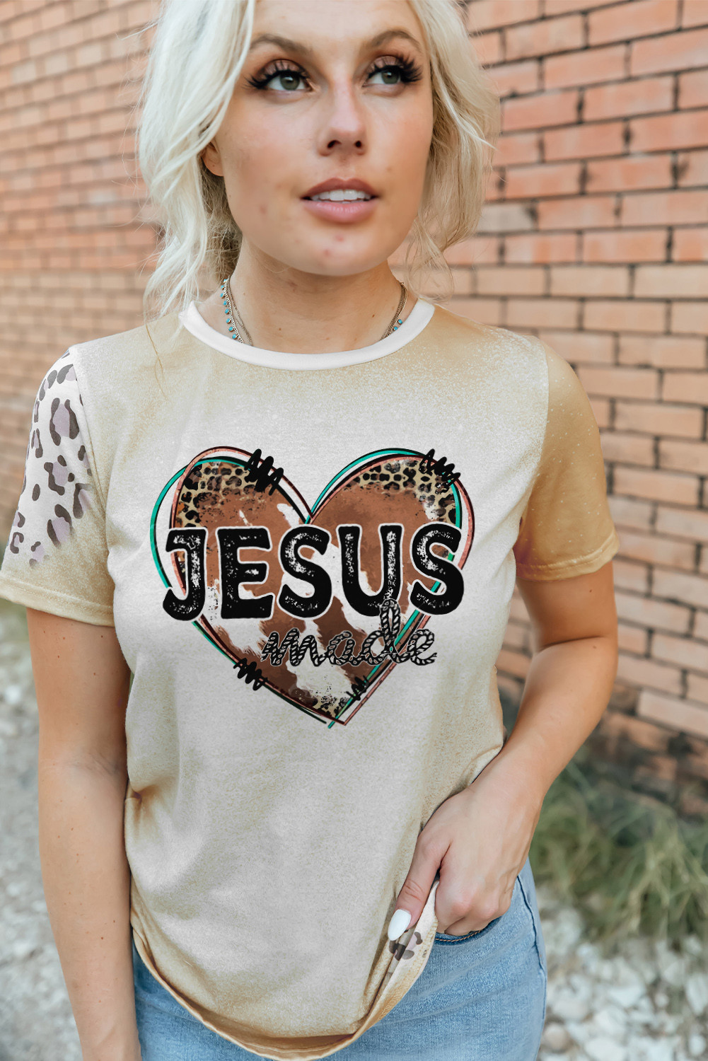 卡其色 Jesus Heart 图案印花漂白情人节 T 恤 LC25219193
