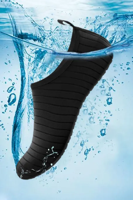 黑色速干瑜伽水上运动水鞋