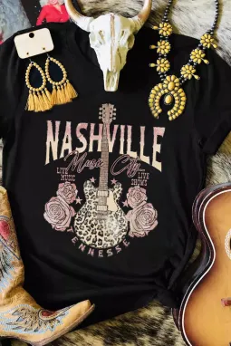 黑色 Nashville 豹纹吉他玫瑰印花短袖 T 恤