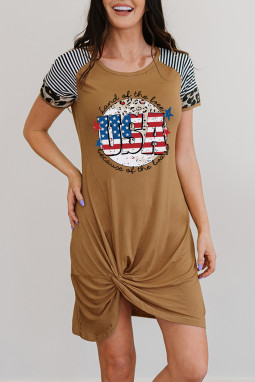 棕色美国国旗日豹纹条纹袖连衣裙