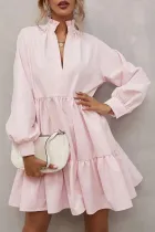 粉色褶边立领长袖荷叶边连衣裙