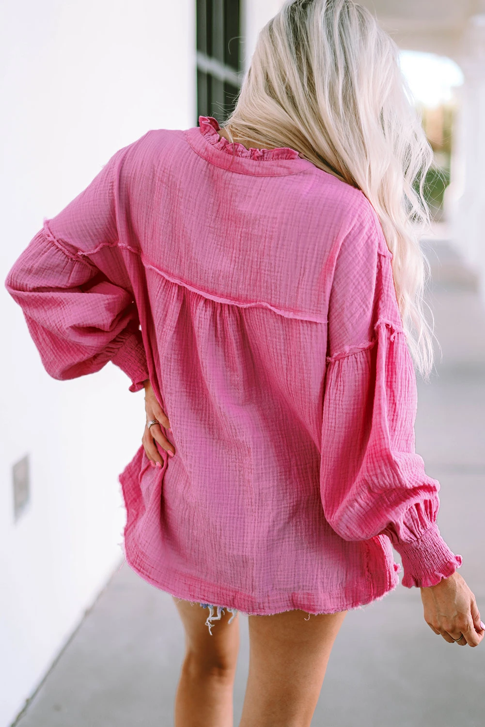 粉色复古褶边泡泡袖衬衫 LC25121855