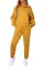黄色半拉链运动衫和运动裤运动套装