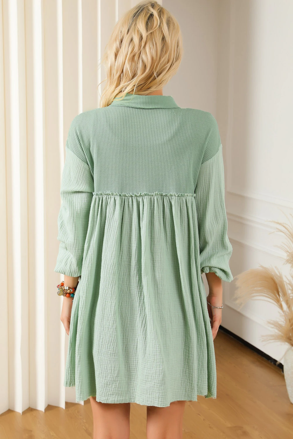 绿色拼布褶皱泡泡袖衬衫连衣裙 LC6117009