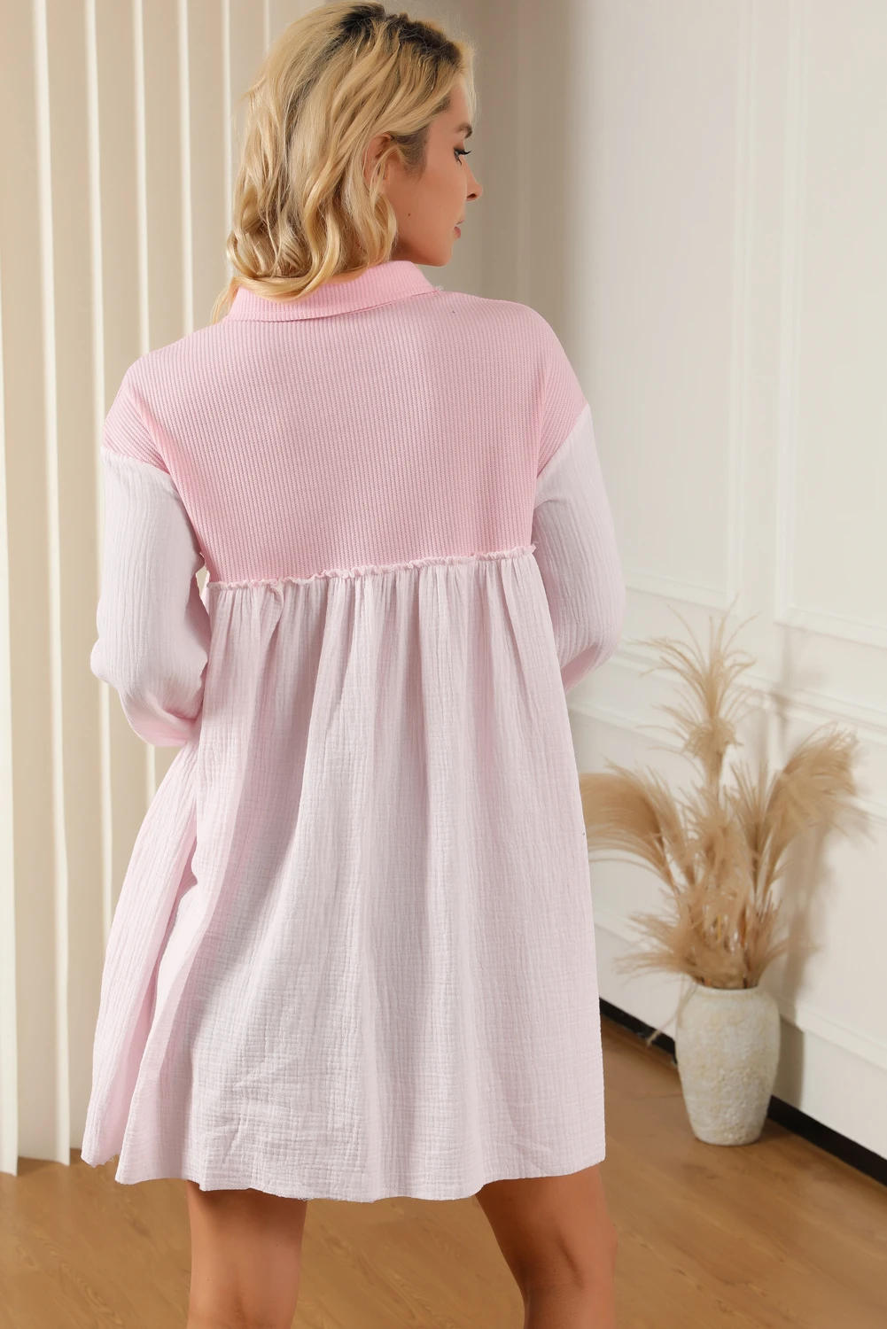 粉色拼布褶皱泡泡袖衬衫连衣裙 LC6117009