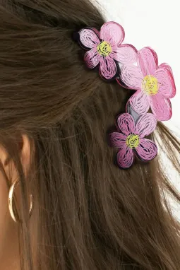 粉色可爱花朵发夹
