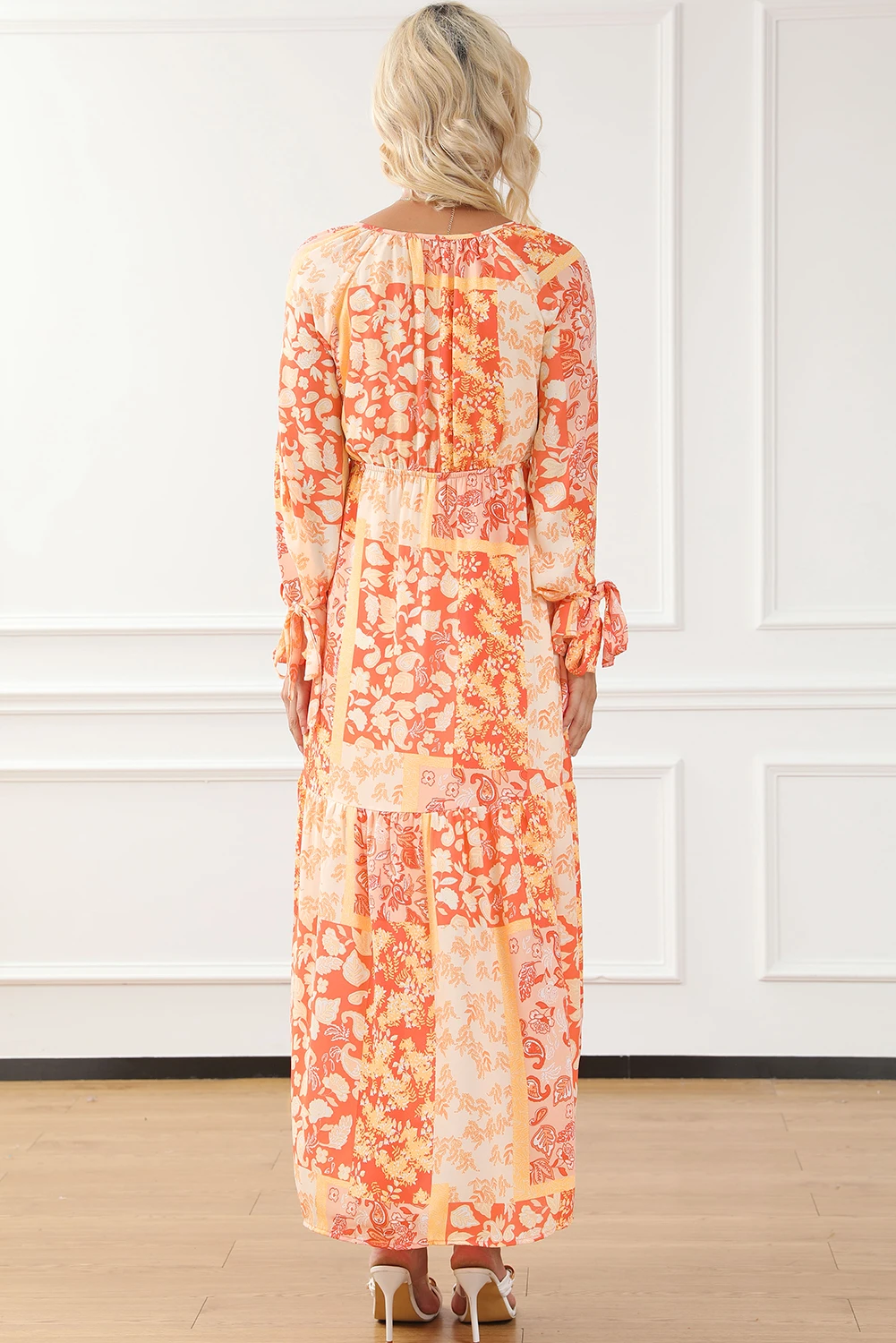 橙色波西米亚花卉裹身 V 领系带长袖连衣裙 LC6117444