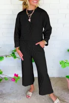黑色纯色绗缝套头衫和裤子套装