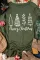绿色圣诞树拇指孔袖图案 T 恤