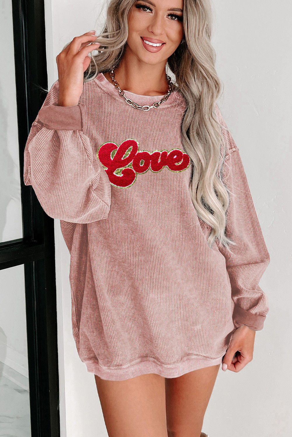 粉色亮片 Love 雪尼尔字母时尚套头衫 LC25314534
