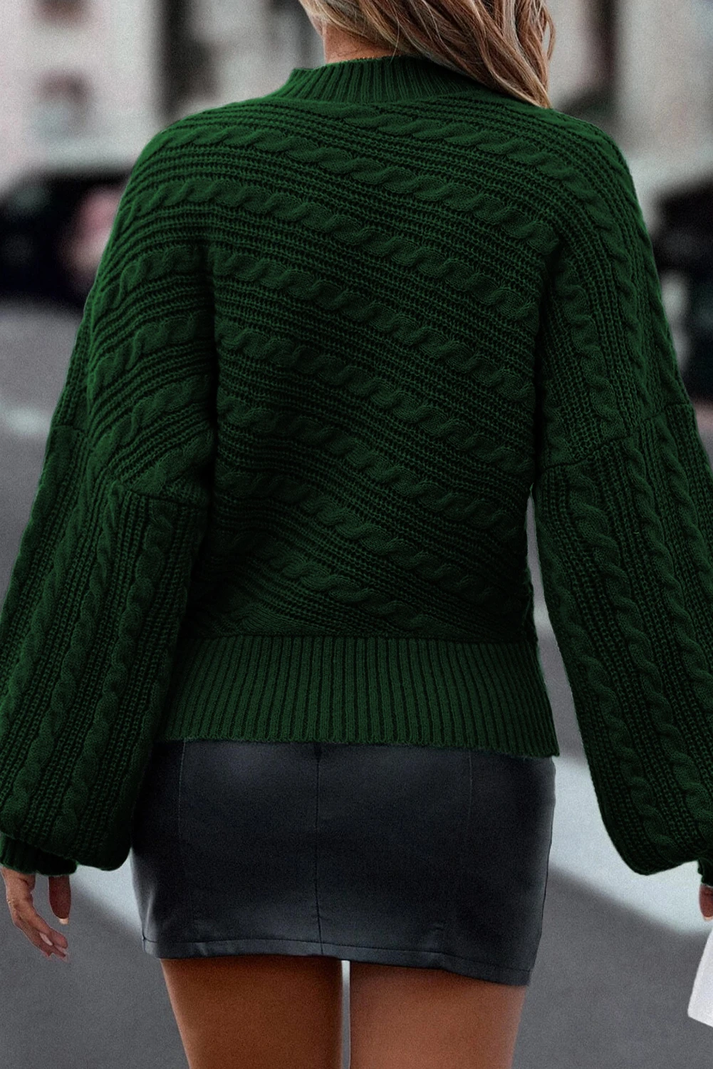 绿色小高领灯笼袖绞花针织毛衣 LC2723522