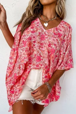 粉色波西米亚花卉 V 领和服式衬衫