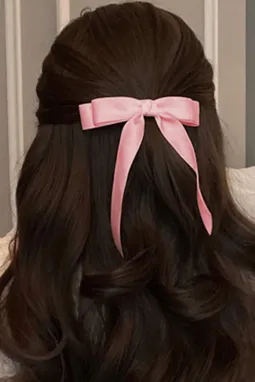 粉色缎面结蝴蝶结发夹