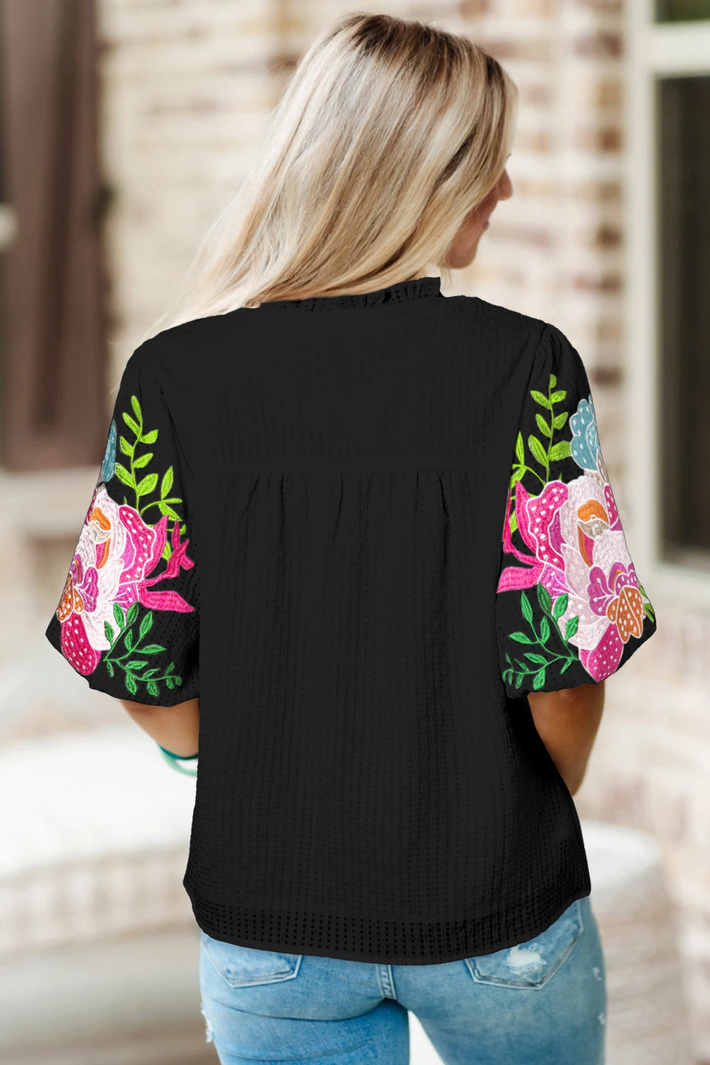 黑色花卉刺绣泡泡袖衬衫 LC25126122