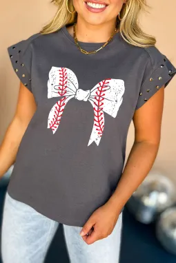 深灰色棒球蝴蝶结图案铆钉盖袖 T 恤