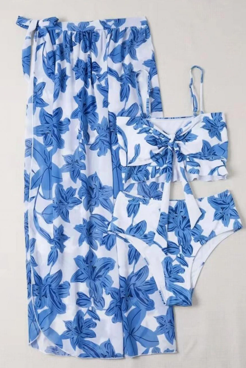 天蓝色 3 件套花卉扭纹比基尼连罩式泳衣 LC481426