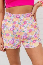 粉色波西米亚花卉平行绉缝高腰休闲短裤
