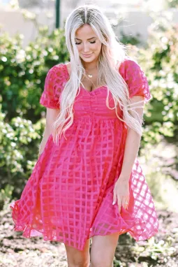 草莓粉色格纹泡泡袖娃娃装连衣裙