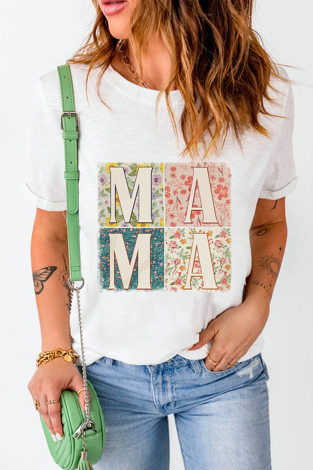 白色 MAMA 花卉块图案休闲 T 恤 LC25224551