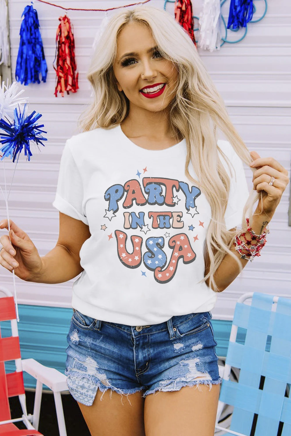 白色 PARTY IN THE USA 旗帜时尚图案 T 恤 LC25225635
