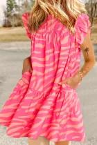 粉色斑马条纹印花荷叶边饰袋连衣裙
