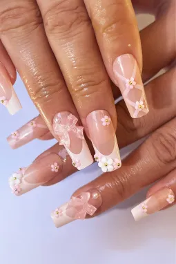 浅粉色法式花卉蝴蝶结指甲贴套装