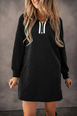 黑色提花纹理四分之一拉链直筒迷你连衣裙