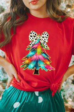 红色蝴蝶结装饰圣诞树图案假日 T 恤