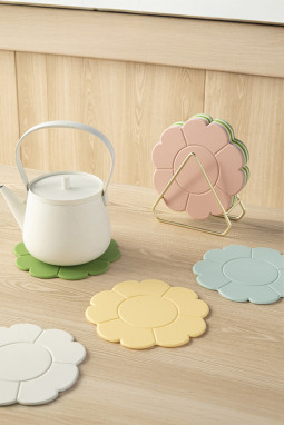 杏粉红色花形二氧化硅凝胶热隔离斑块