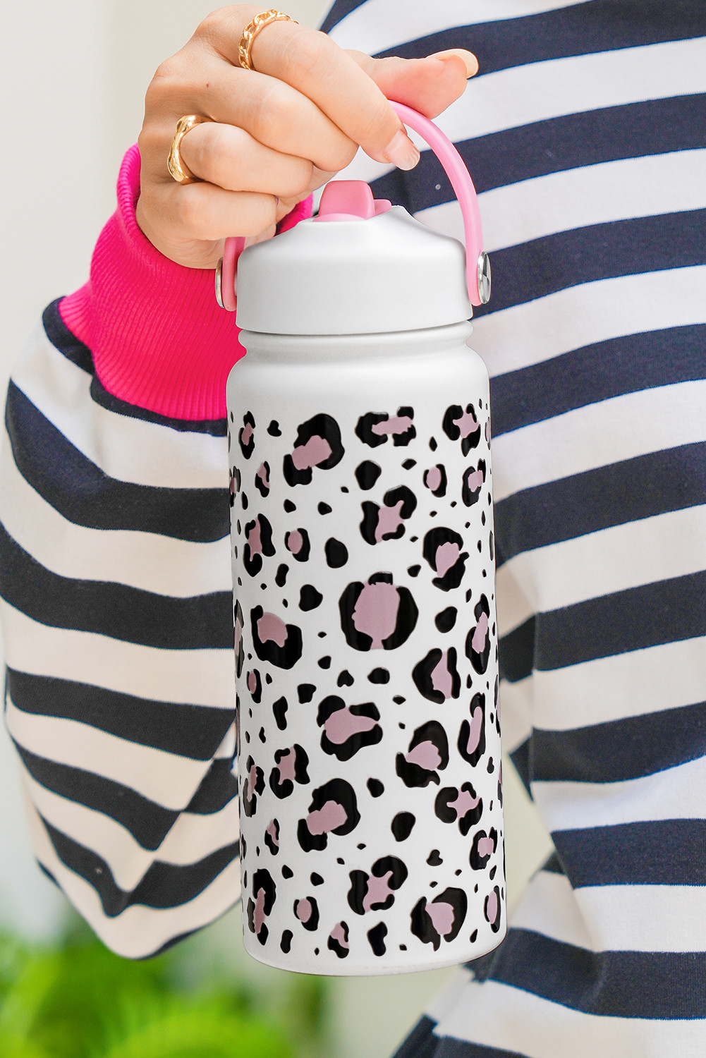 白色600ml豹纹手柄盖瓶 BH051824