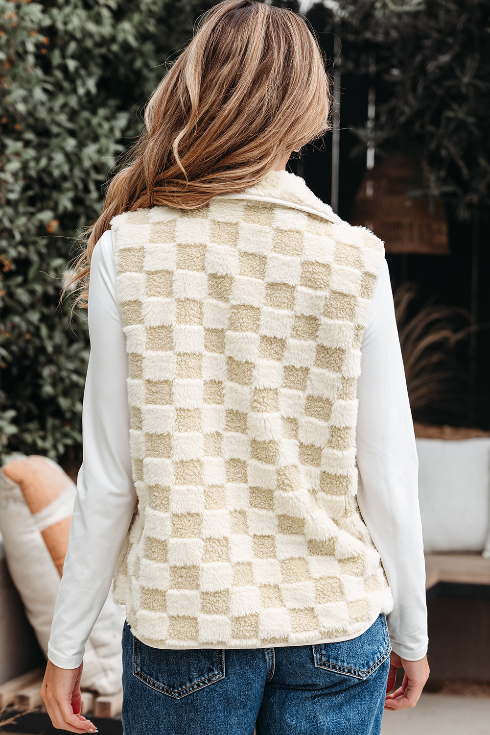 卡其色夏尔巴雪茄板扣子式纽扣背心夹克带有口袋 LC853546