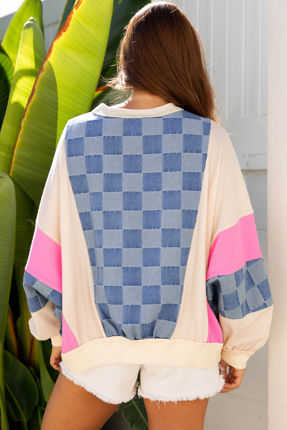 天蓝色超大的方格牛仔布裸露的接缝拼布休闲运动衫 LC25319826