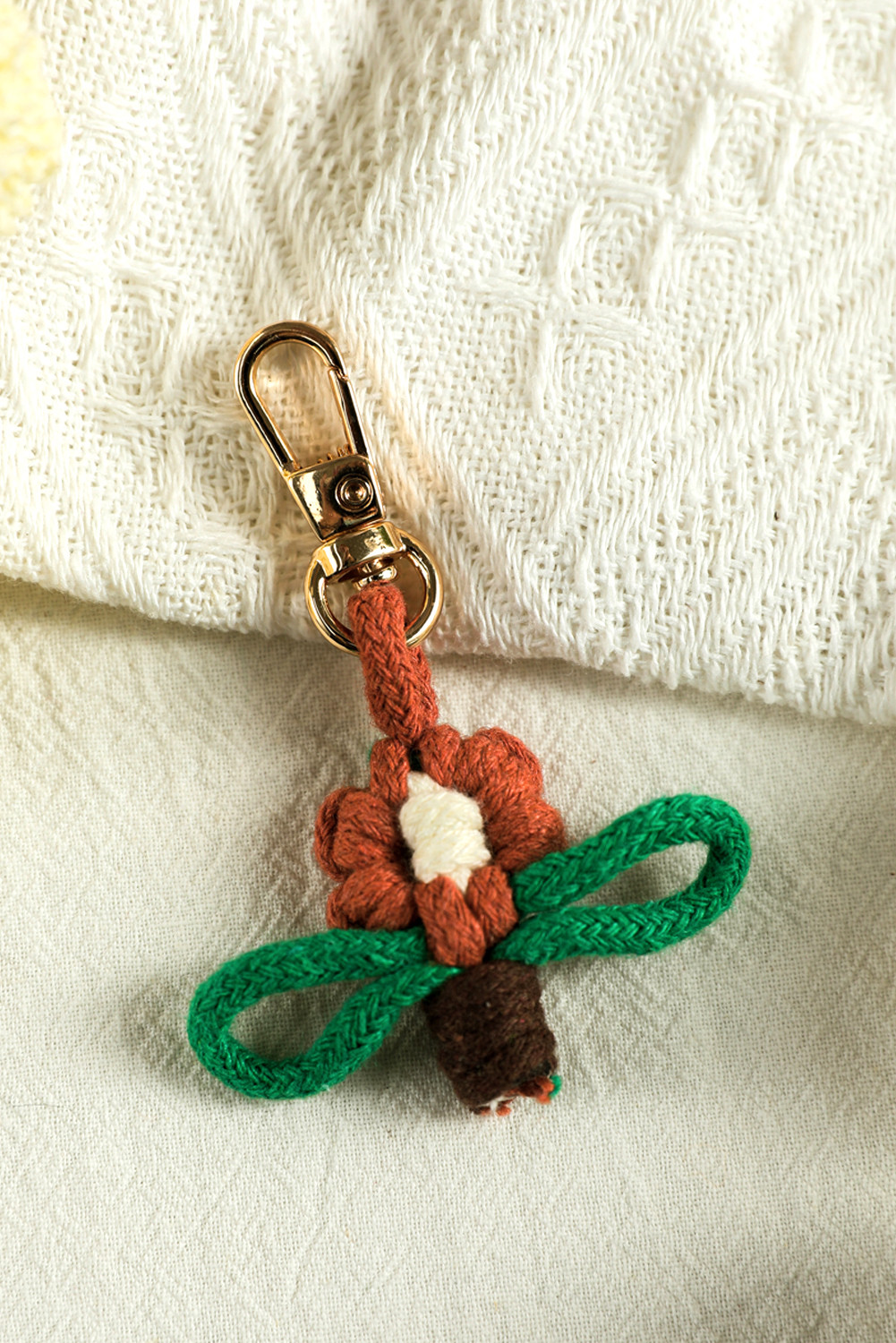 红色大丽花花盆钩针编织钥匙扣 BH043377