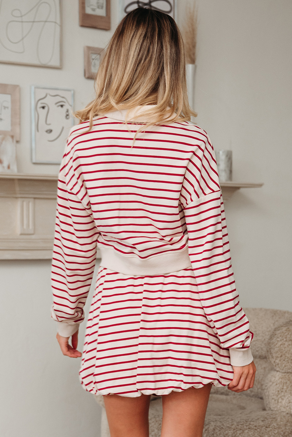 红色条纹裁剪领的彩滴肩套和泡泡迷你裙套件 LC631331