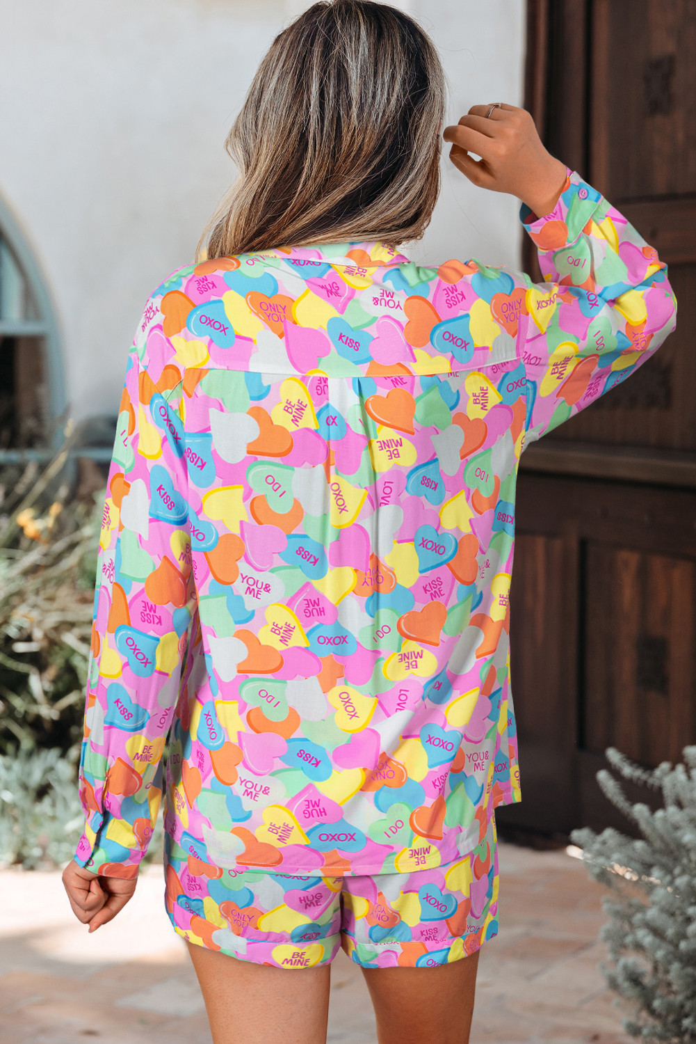 粉色情人节糖果心 V 领长袍衬衫和短裤 2 件套睡衣套装 LC151718