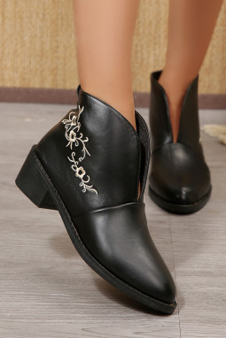 黑色 PU 皮革花卉刺绣细节尖头靴子