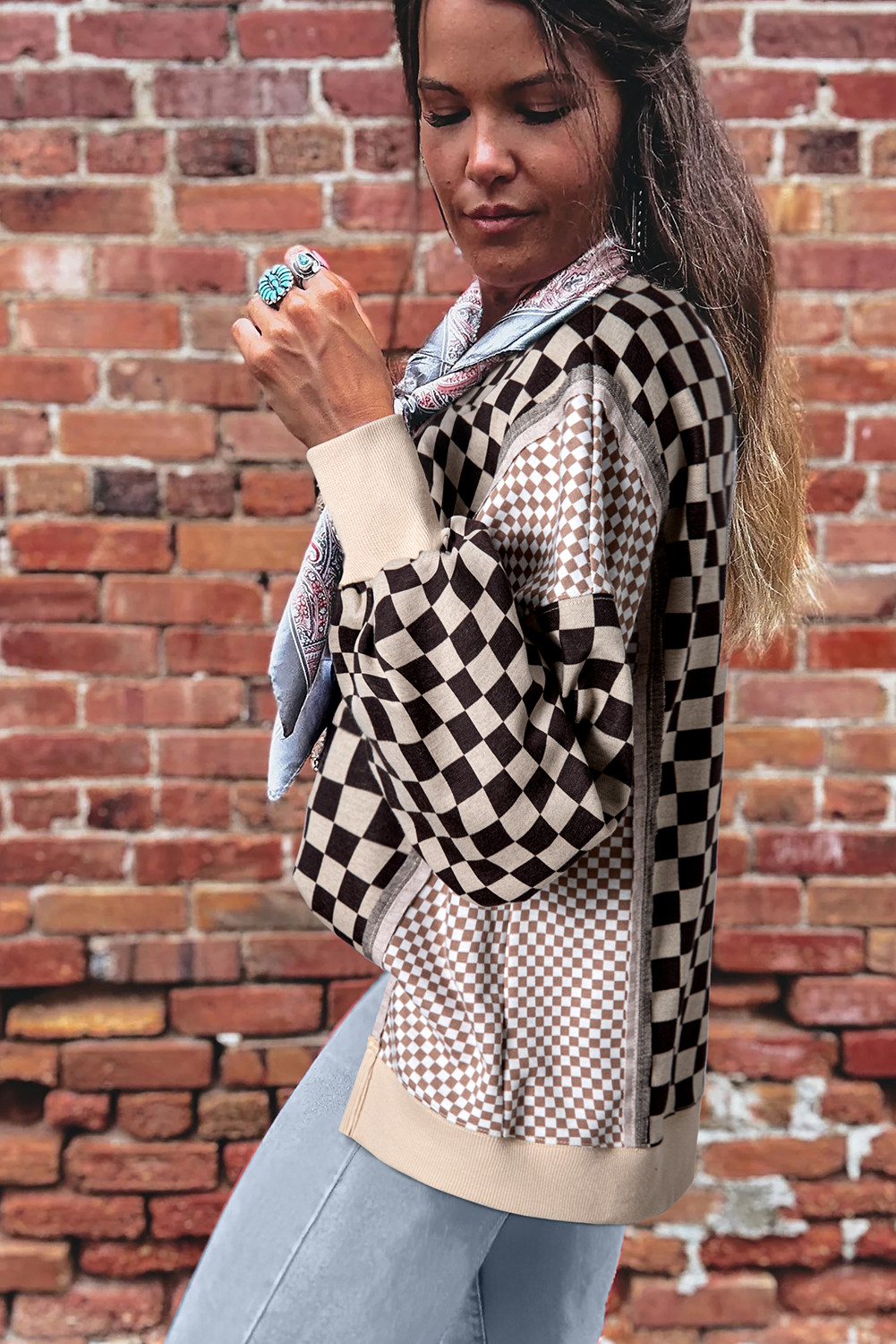 卡其色混合格子图案拼布高低休闲上衣 LC25134110