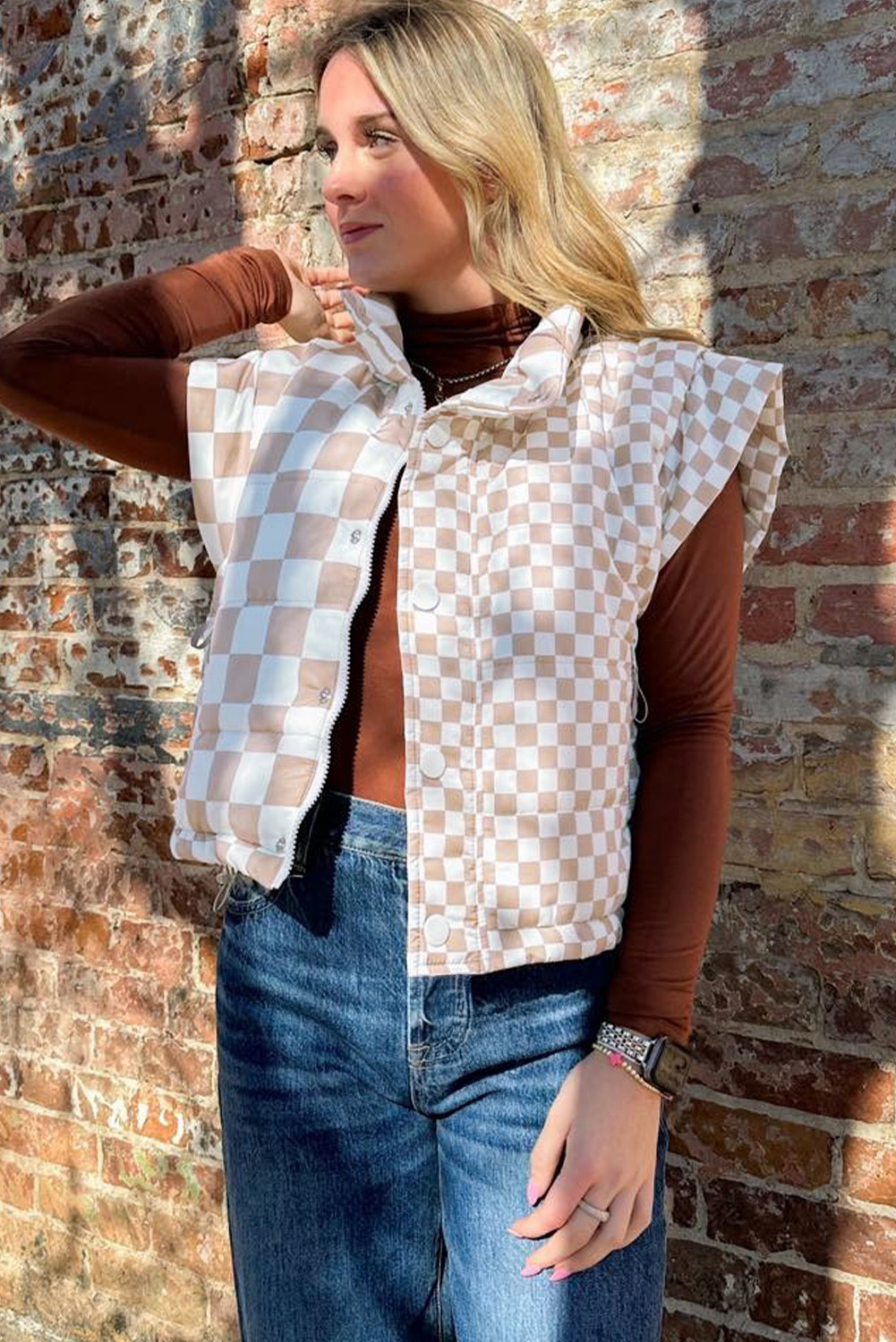 卡其色撞色格子绗缝纽扣拉链背心 LC853628